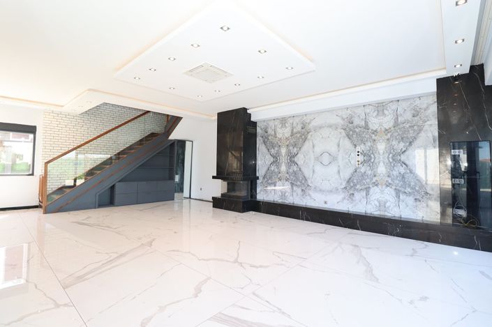 Image No.19-5 Bed House/Villa for sale