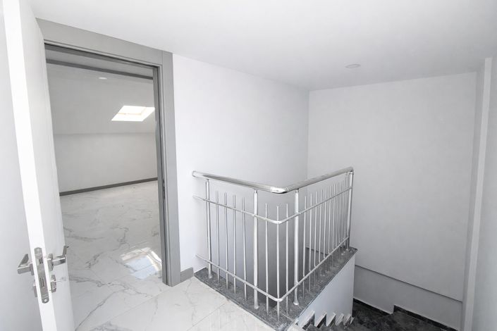 Image No.40-3 Bed Apartment for sale