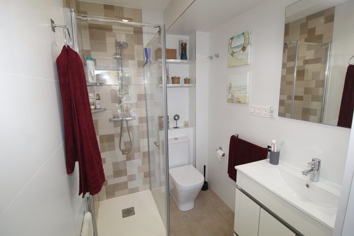 Image No.23-2 Bed Apartment for sale