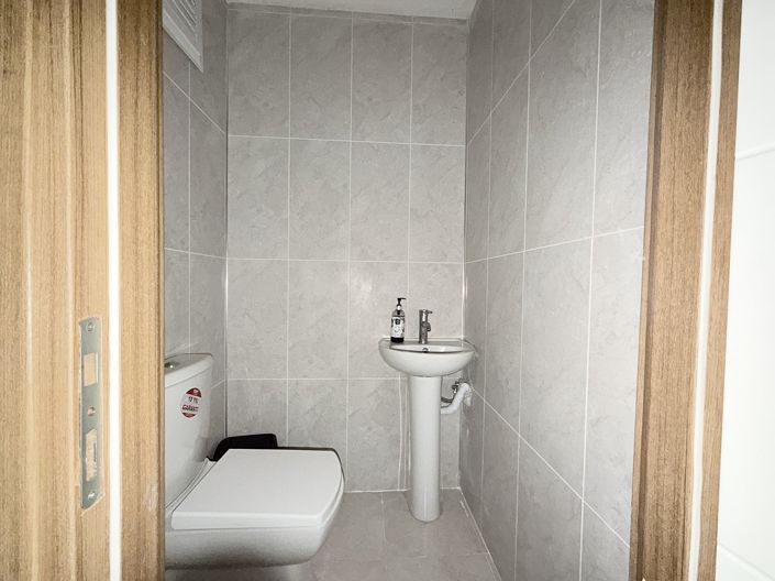 Image No.15-2 Bed Apartment for sale