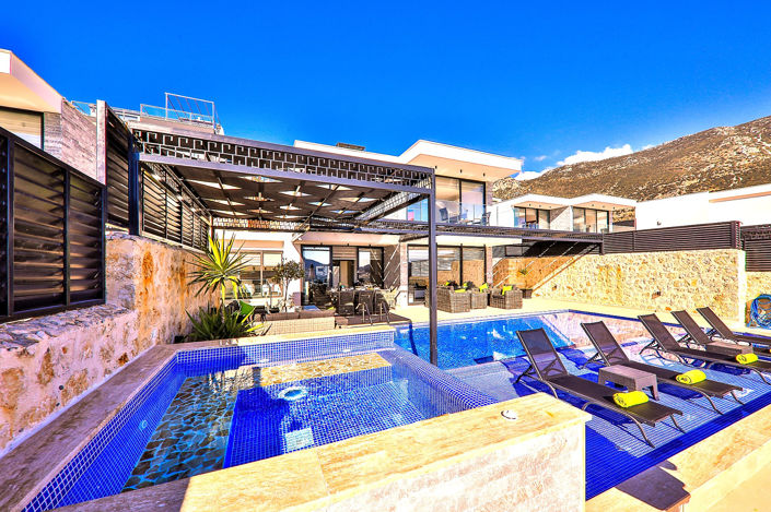 Image No.8-Maison / Villa de 5 chambres à vendre à Kalkan