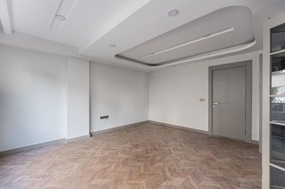 Interior 3