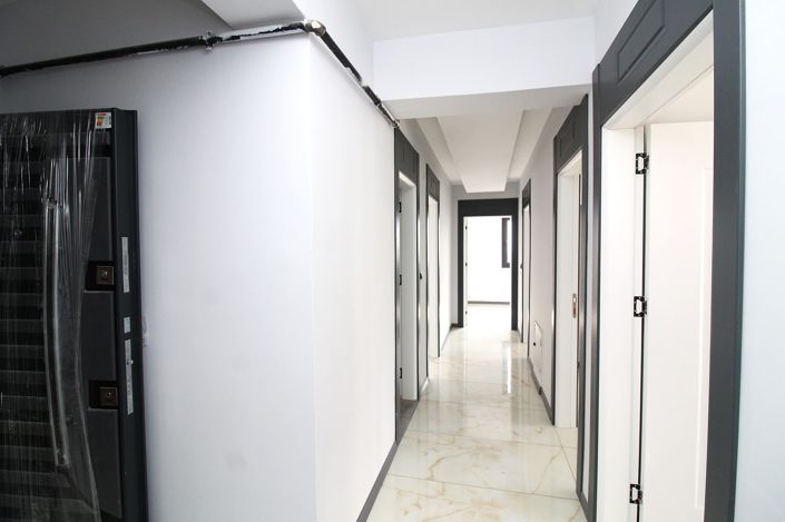 Image No.11-4 Bed Apartment for sale