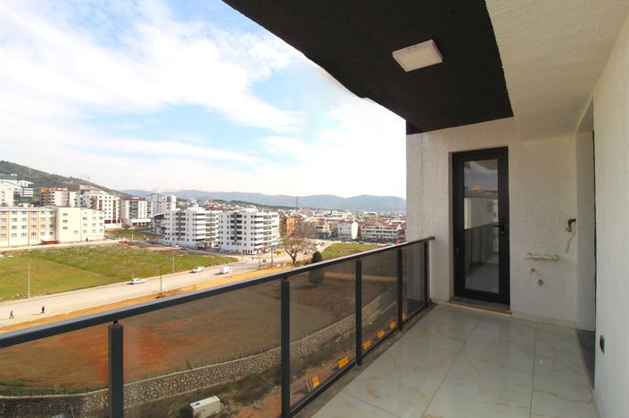 Image No.18-4 Bed Apartment for sale