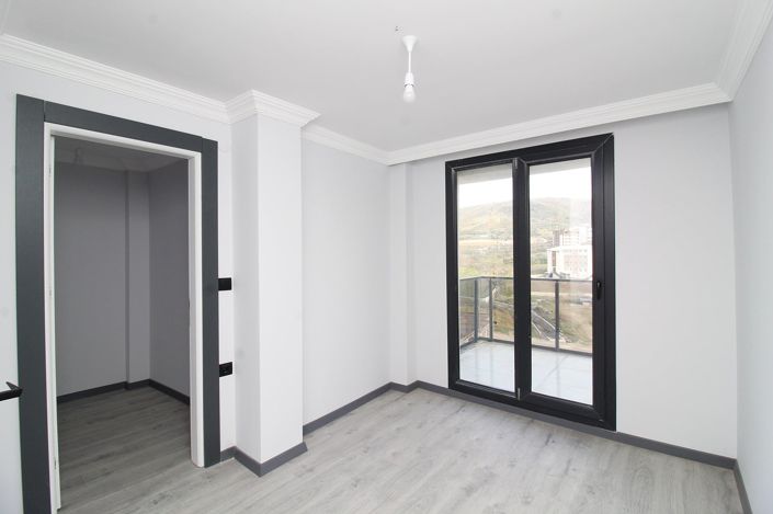 Image No.23-4 Bed Apartment for sale