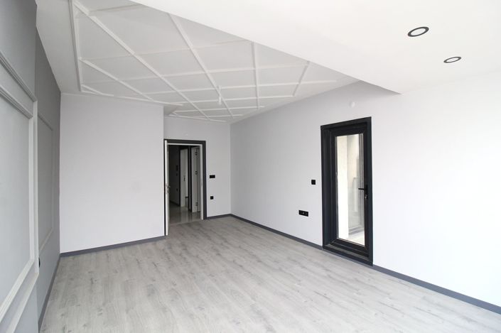 Image No.35-4 Bed Apartment for sale