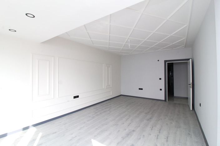 Image No.45-4 Bed Apartment for sale