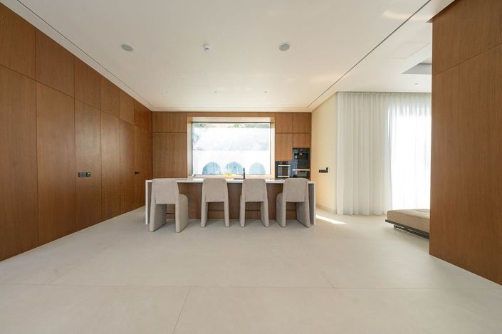 Image No.10-6 Bed House/Villa for sale