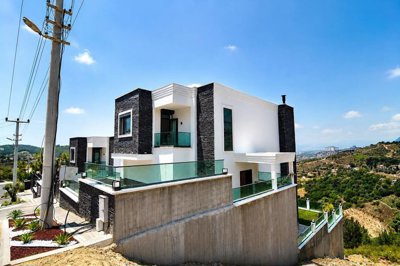 Exterior 12