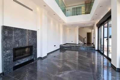 Interior 1