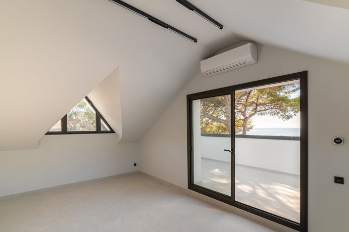 Image No.26-5 Bed House/Villa for sale