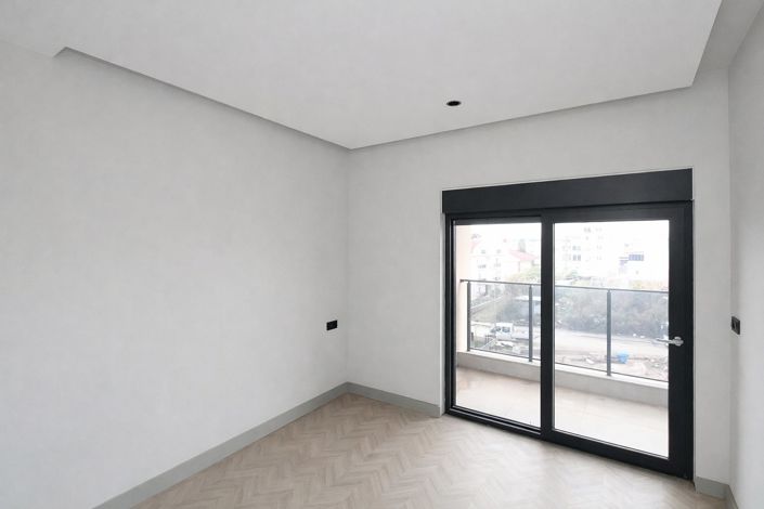 Image No.13-2 Bed Apartment for sale