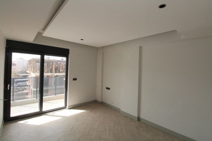 Image No.20-2 Bed Apartment for sale