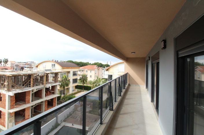 Image No.25-4 Bed Apartment for sale