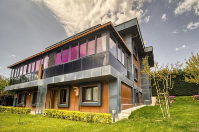 Exterior 7