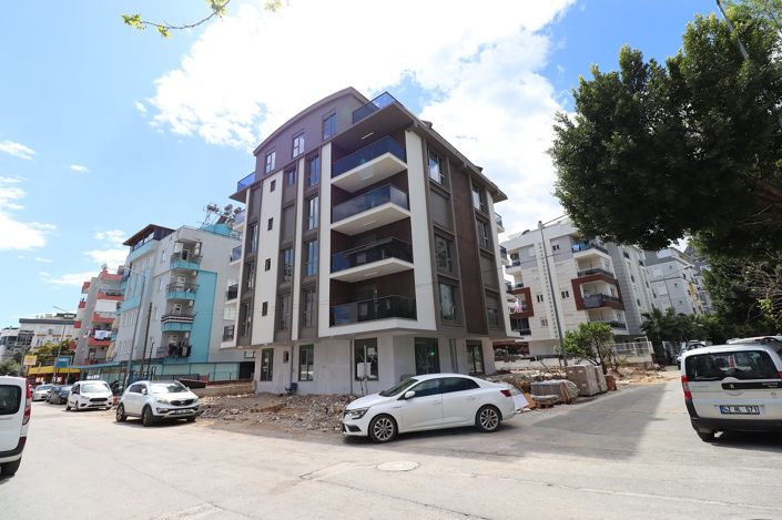 Image No.15-4 Bed Apartment for sale