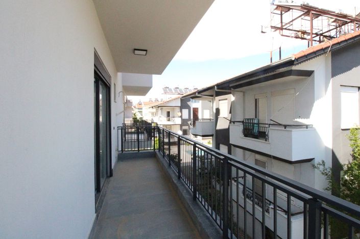 Image No.18-3 Bed Apartment for sale