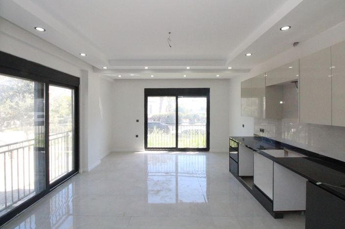 Image No.3-3 Bed Apartment for sale