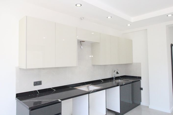 Image No.7-3 Bed Apartment for sale