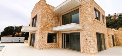Exterior 3