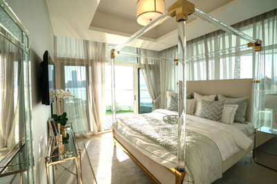 Interior 5
