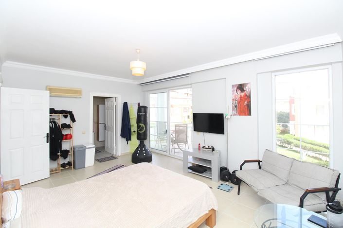 Image No.22-4 Bed Apartment for sale