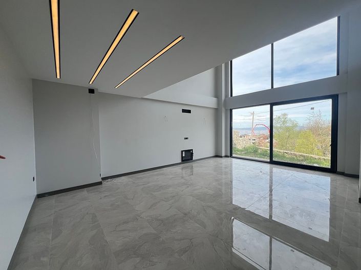 Image No.7-7 Bed House/Villa for sale