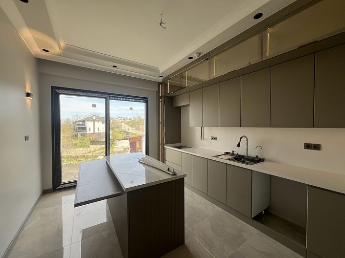 Image No.9-7 Bed House/Villa for sale