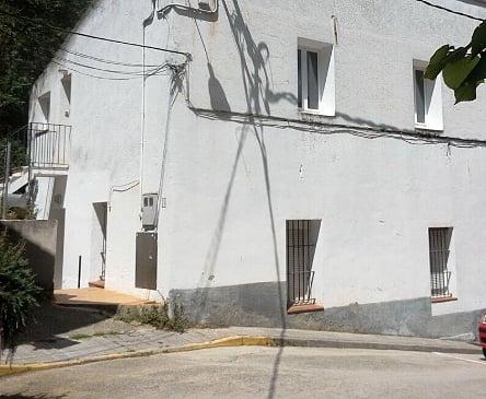 Image No.2-House/Villa for sale