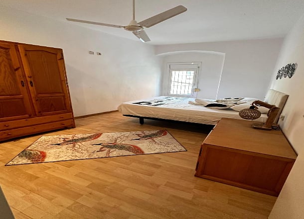 Image No.7-House/Villa for sale