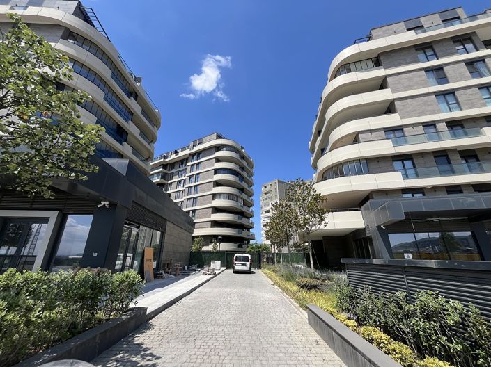 Image No.11-3 Bed Apartment for sale