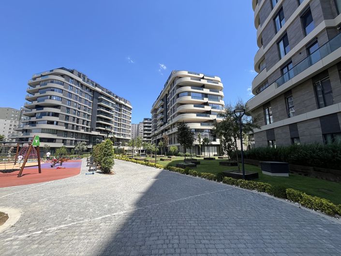 Image No.12-3 Bed Apartment for sale