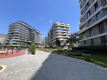 Exterior 12