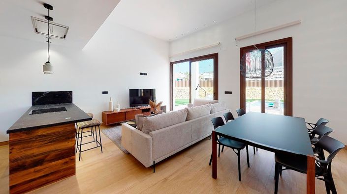 Image No.7-5 Bed House/Villa for sale