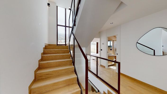 Image No.9-5 Bed House/Villa for sale