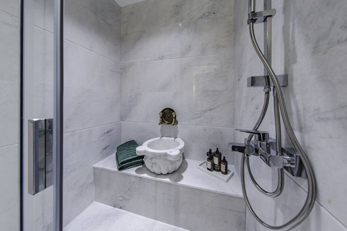 Image No.35-5 Bed Apartment for sale