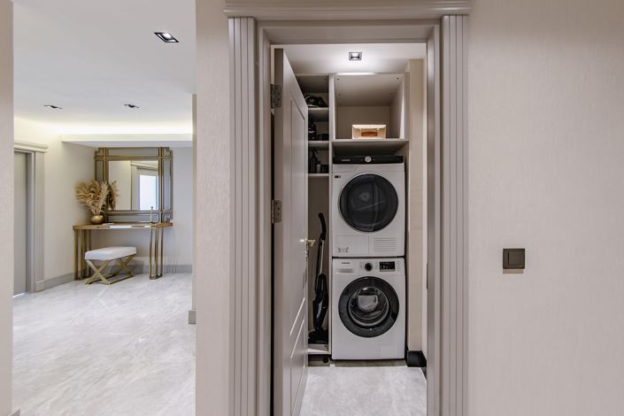 Image No.37-5 Bed Apartment for sale