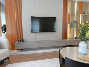 Interior 4