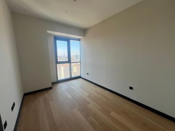 Interior 6