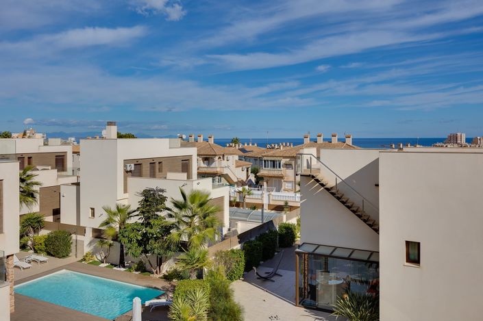 Image No.17-4 Bed House/Villa for sale