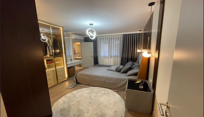 Image No.14-3 Bed Apartment for sale