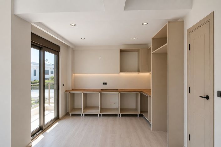Image No.13-2 Bed Apartment for sale