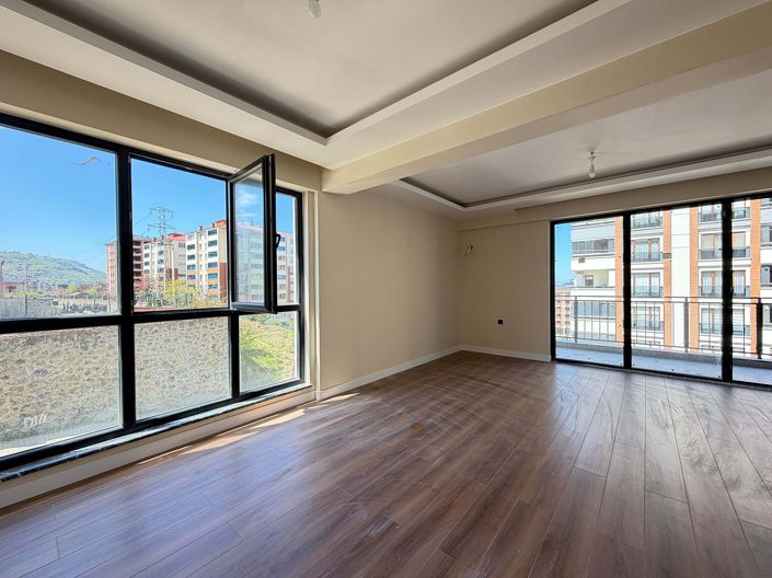 Image No.5-3 Bed Apartment for sale