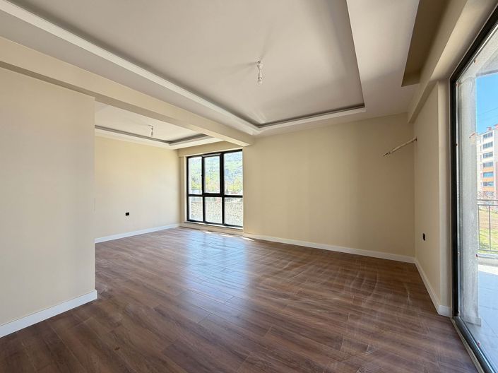 Image No.6-3 Bed Apartment for sale