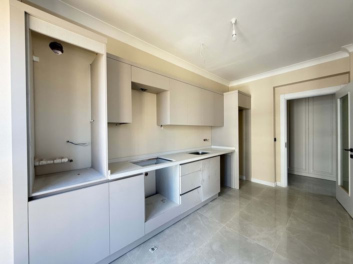 Image No.9-3 Bed Apartment for sale