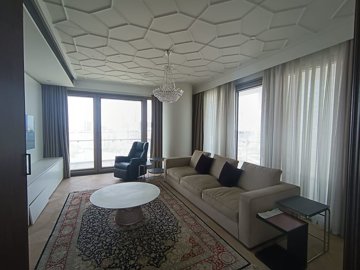 Interior 5