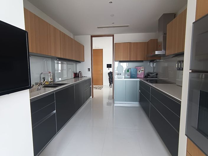Image No.12-6 Bed Apartment for sale