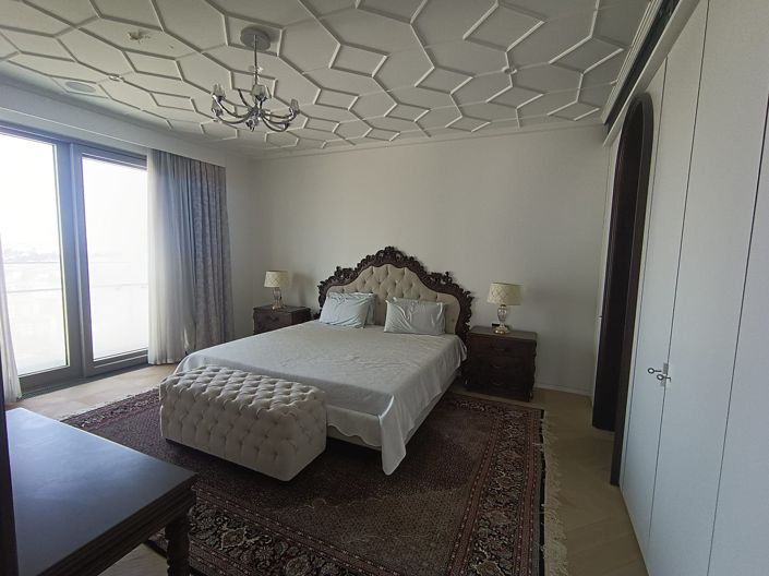 Image No.15-6 Bed Apartment for sale