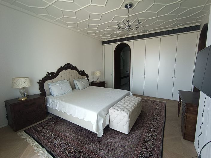 Image No.17-6 Bed Apartment for sale
