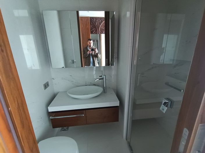 Image No.20-6 Bed Apartment for sale